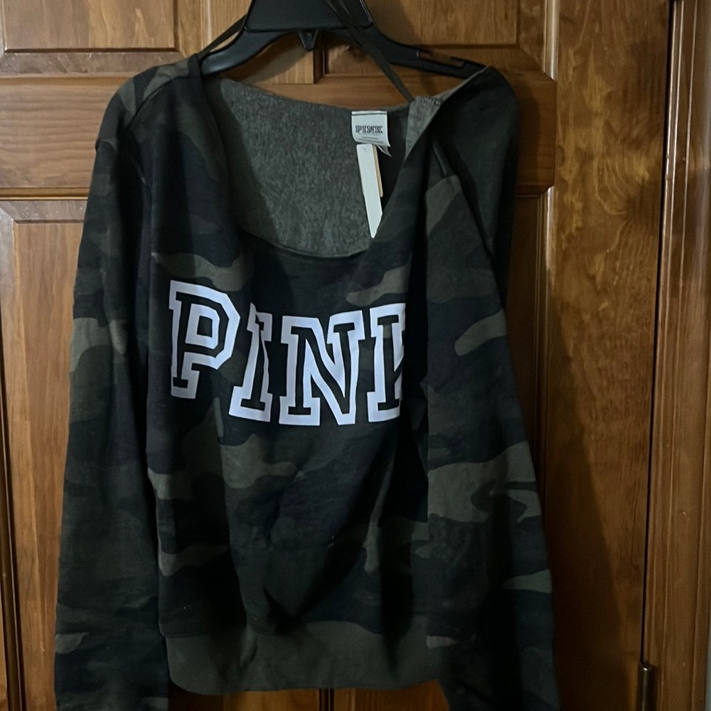 COPY - New Victoria Secret Pink Camo Off Shoulder Sweatshirt Grop  L NWT Unique